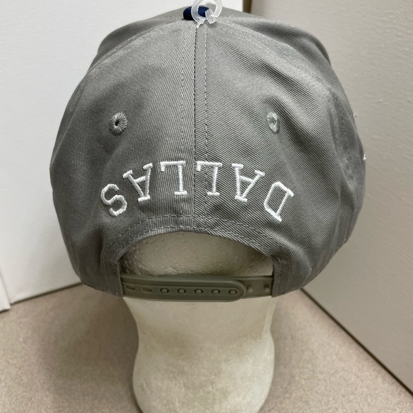 True Brvnd Reversed D Dallas Cowboys Star SnapBack Gray Hat Cap - Picture 3 of 8